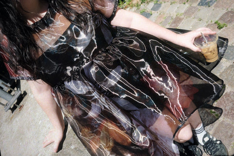 Muffy-Kleid im Acid Grid-Look